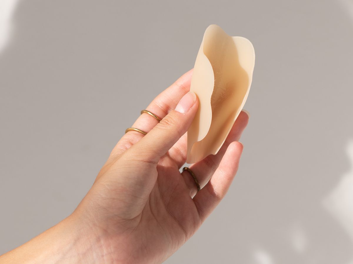 New mom? Breastfeeding? Here's why silicone nip covers make great a great alternative to bra pads.